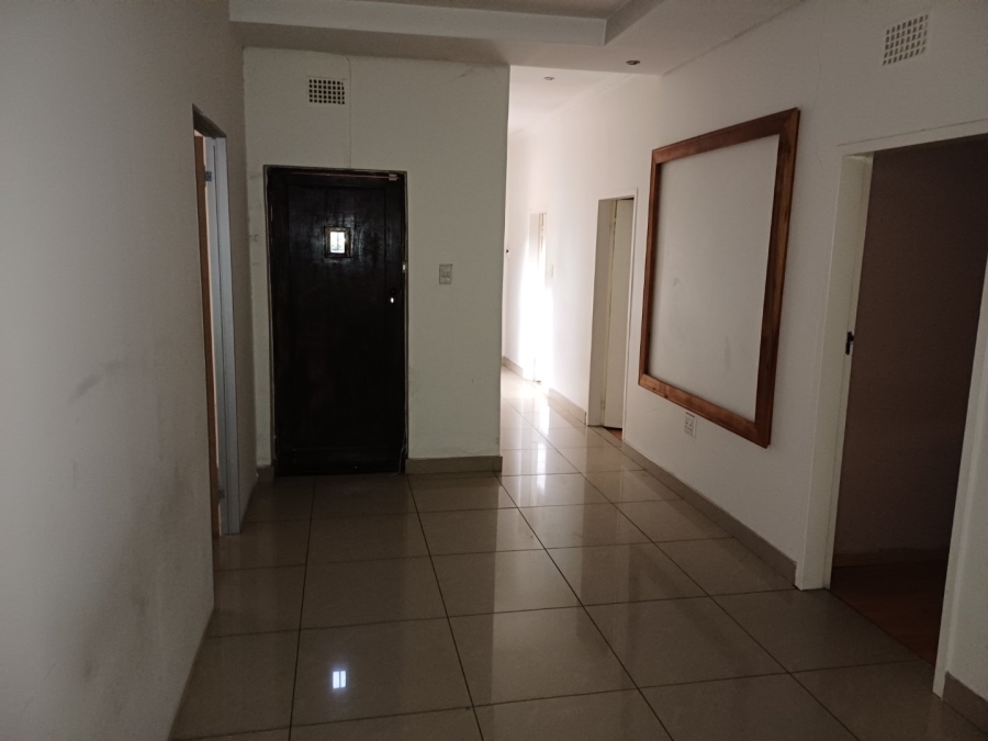 5 Bedroom Property for Sale in Park West Free State